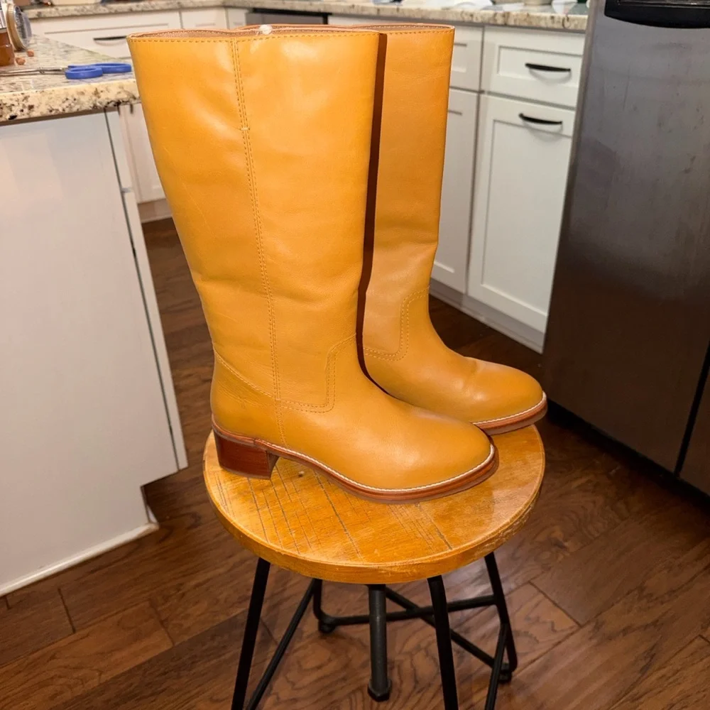 NWT Frye Camryn Tall Pull On Boots Size 9.5 - Picture 1 of 8